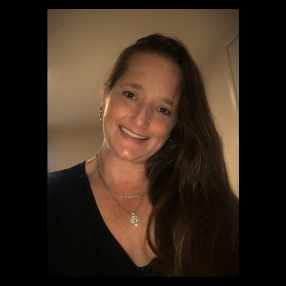 Meet your Posher, Tanya - Picture 1 of 1